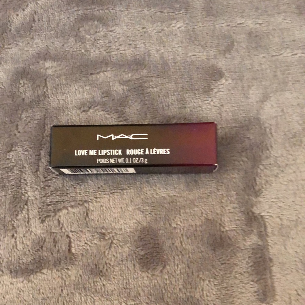 NWT π MAC Love me Lipstick Joie De Vivre - Picture 5 of 9